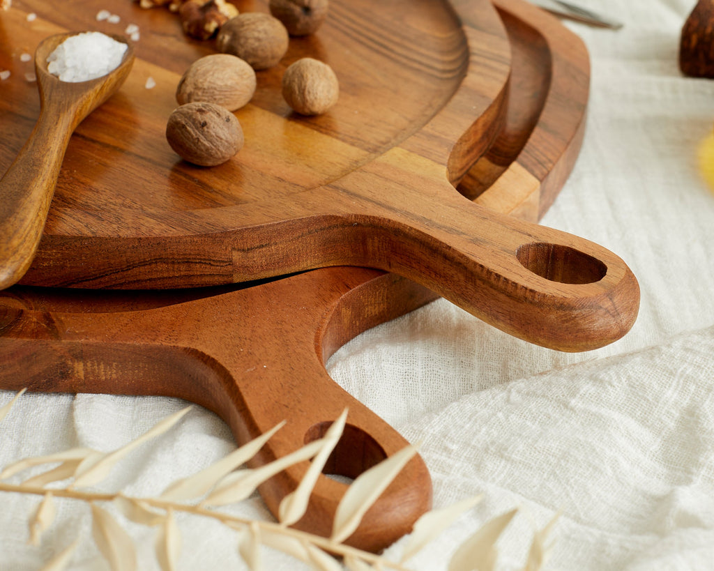 Alma Round Wooden Cheese Board Set – Black with Serving Tools